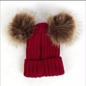 NWT Children’s Double Pom Poms Beanie
